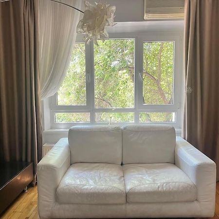 Charming Apartment/King Size Bed Bucureşti Exterior foto