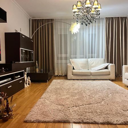 Charming Apartment/King Size Bed Bucureşti Exterior foto